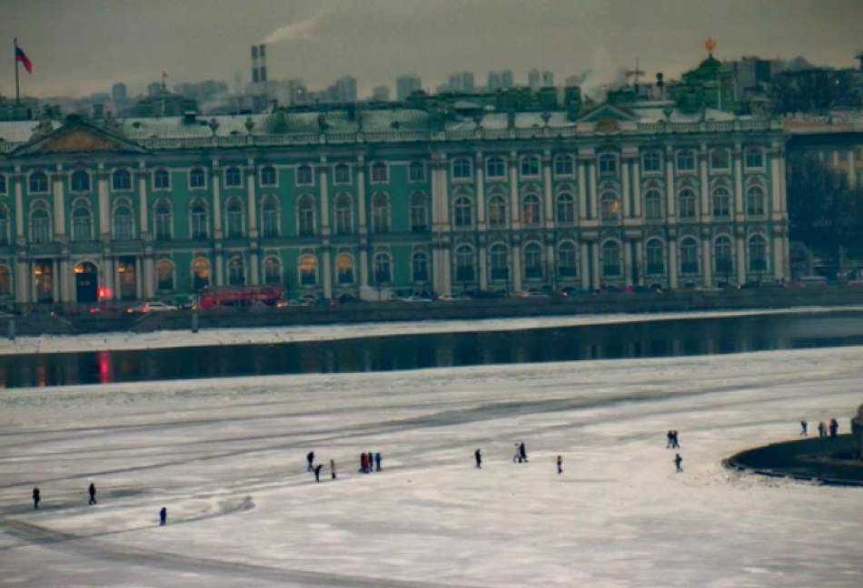 Петербуржцы продолжают игнорировать запрет и выходят на лед